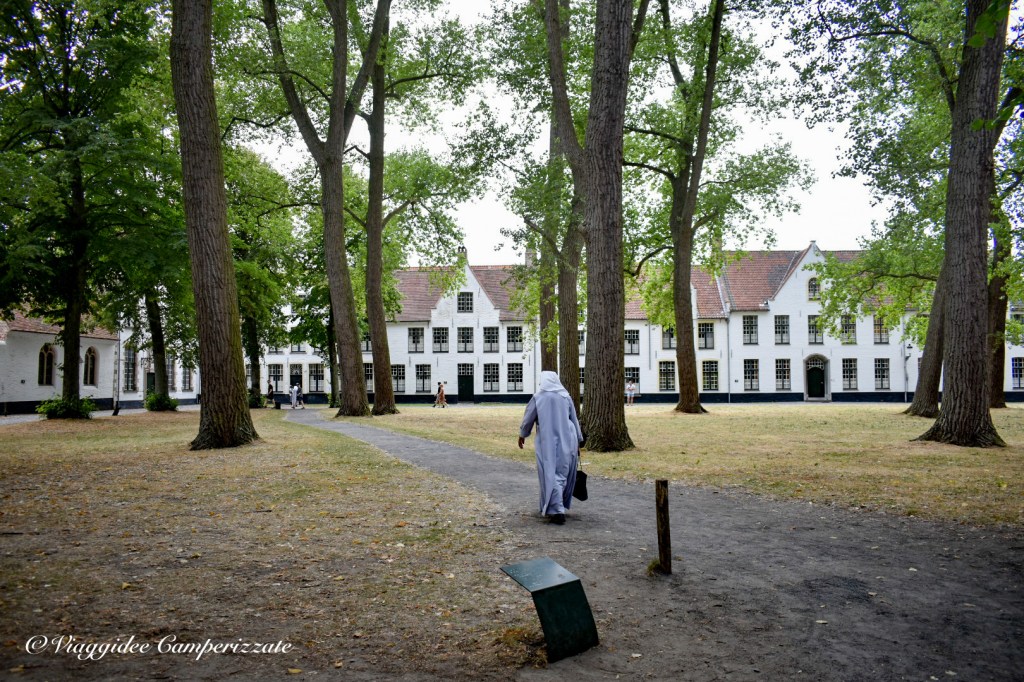 Begijnhof, beghinaggio di Bruges