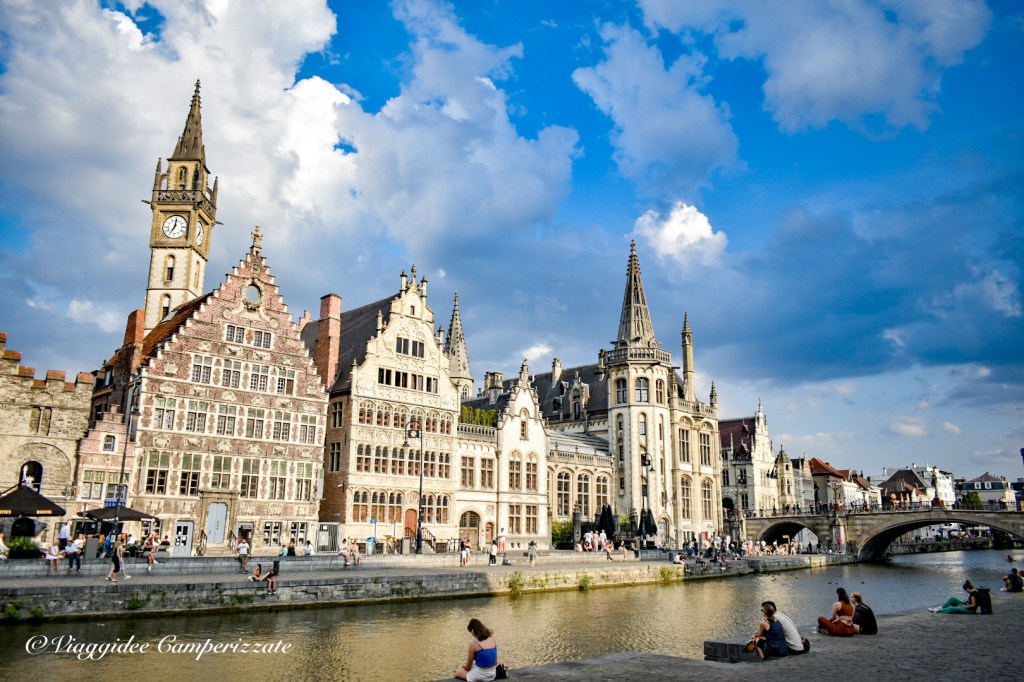 Gand, il ponte e le banchine 